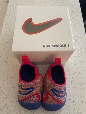 Nike Swoosh 1